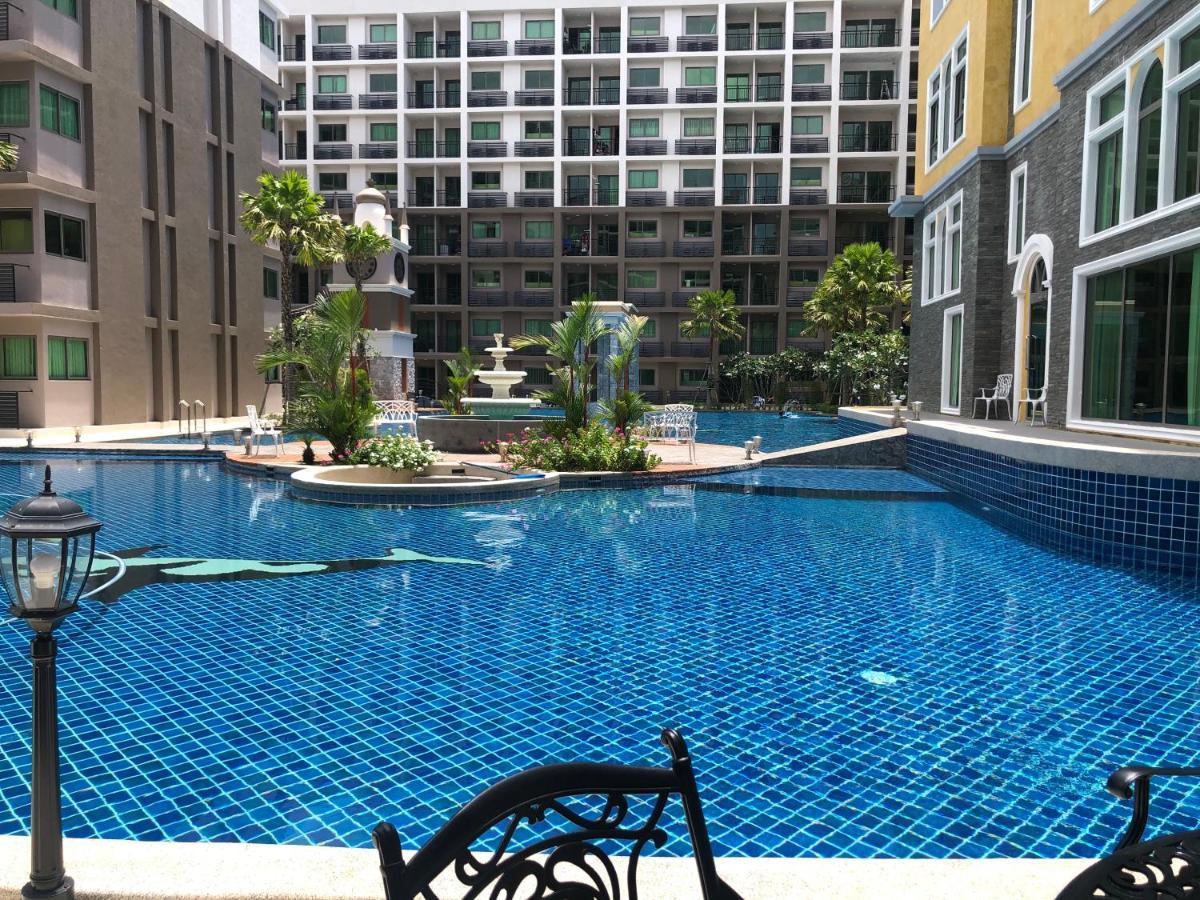 Arcadia Beach Continental Pattaya Exterior photo