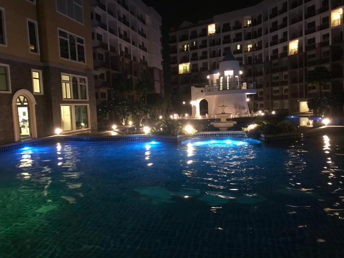 Arcadia Beach Continental Pattaya Exterior photo