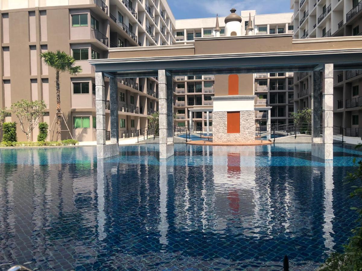Arcadia Beach Continental Pattaya Exterior photo