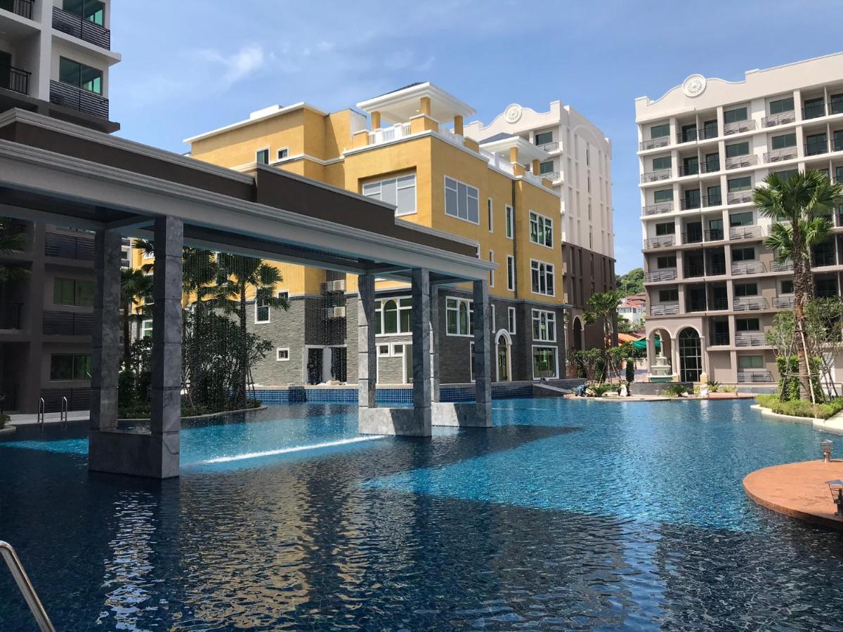 Arcadia Beach Continental Pattaya Exterior photo